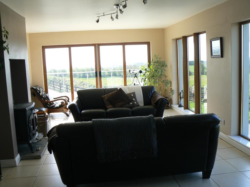 Blue Horizons B&B Milltown Malbay Exterior photo